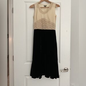 J. Peterman dress ivory silk - black velvet women’s size 2